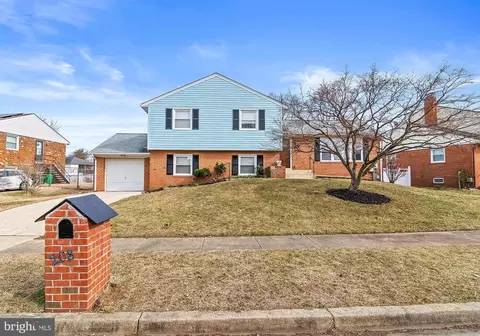 208 Dauntly St, Marlboro, MD 20774