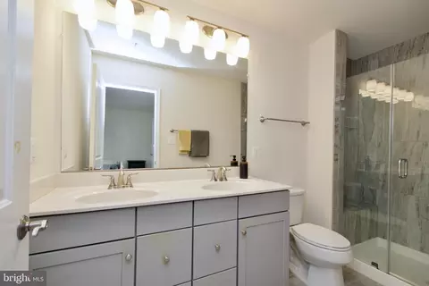 Bath - 2900 Pinebrook Rd, Landover, MD 20785 photo 1 of 3