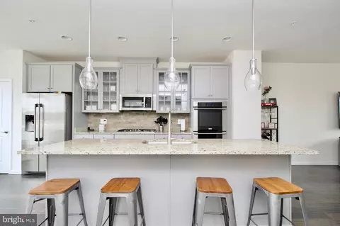 Kitchen - 2900 Pinebrook Rd, Landover, MD 20785 photo 4 of 7