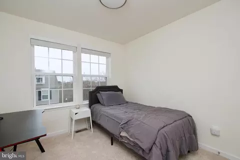 Bedroom - 2900 Pinebrook Rd, Landover, MD 20785 photo 4 of 6