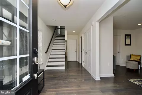 Entry Way - 2900 Pinebrook Rd, Landover, MD 20785 photo 1 of 7