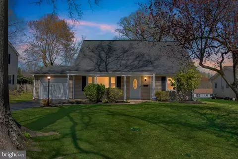 12808 Belhurst Ln, Bowie, MD 20715