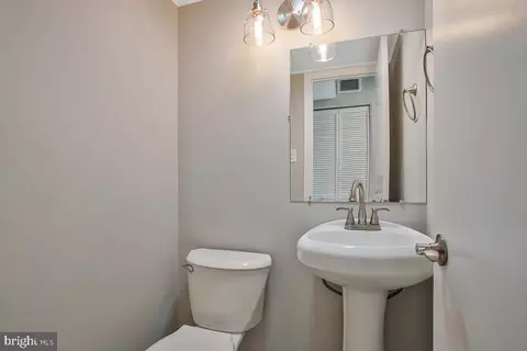 Entry Way - 7709 Hyacinth Ct, Laurel, MD 20707 photo 2 of 3