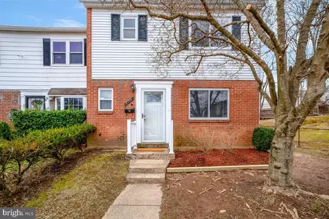 Exterior - 7709 Hyacinth Ct, Laurel, MD 20707 photo 2 of 9
