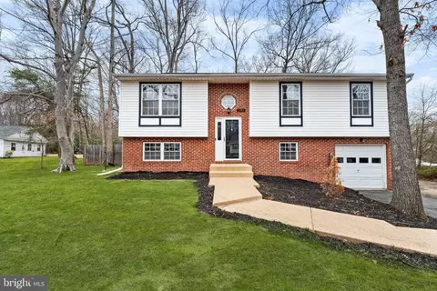 1103 Pine Ln, Accokeek, MD 20607