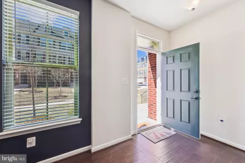 Entry Way - 10173 Dorsey Ln, Lanham, MD 20706 photo 1 of 7
