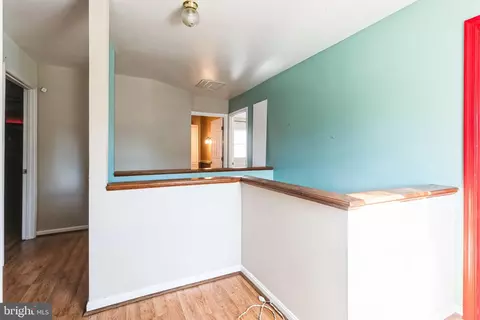 Entry Way - 6331 Manor Circle Dr, Clinton, MD 20735 photo 2 of 3