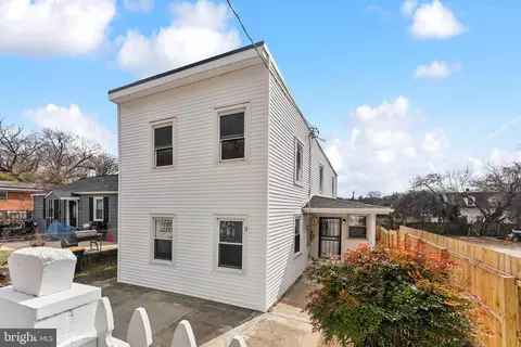 11 Akin Ave, Capitol Heights, MD 20743