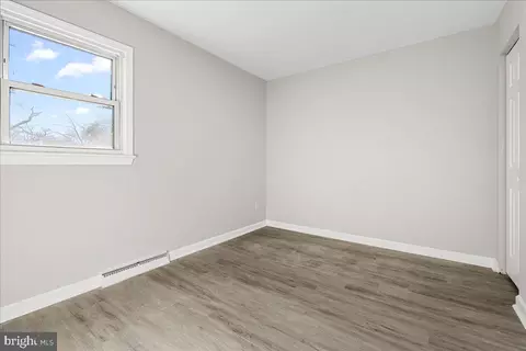Bedroom - 8501 Oak Dr, Brandywine, MD 20613 photo 1 of 2