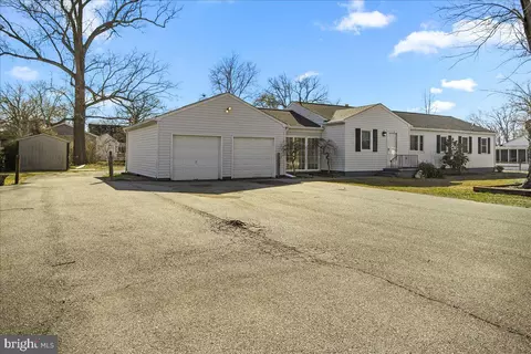 Exterior - 8501 Oak Dr, Brandywine, MD 20613 photo 1 of 6