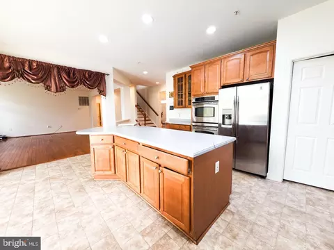 Kitchen - 7701 Kirklee Ct, Laurel, MD 20707 photo 4 of 6