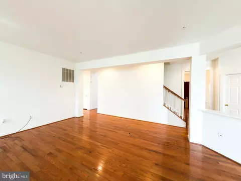 Living - 7701 Kirklee Ct, Laurel, MD 20707 photo 7 of 16