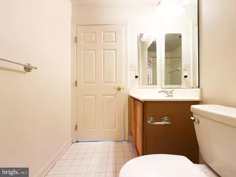 Bath - 7701 Kirklee Ct, Laurel, MD 20707 photo 5 of 8