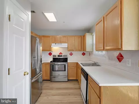 6025 Cedar Post Dr, District Heights, MD 20747 photo 12