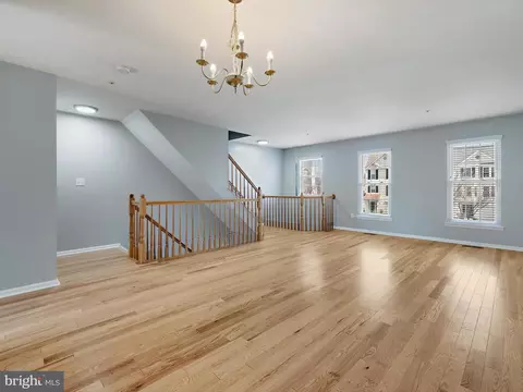 6025 Cedar Post Dr, District Heights, MD 20747 photo 4