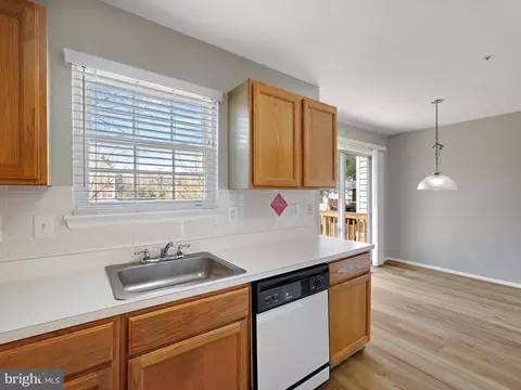 6025 Cedar Post Dr, District Heights, MD 20747 photo 14