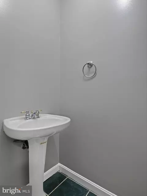6025 Cedar Post Dr, District Heights, MD 20747 photo 27