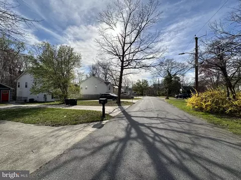 9932 Elm St, Lanham, MD 20706 photo 4