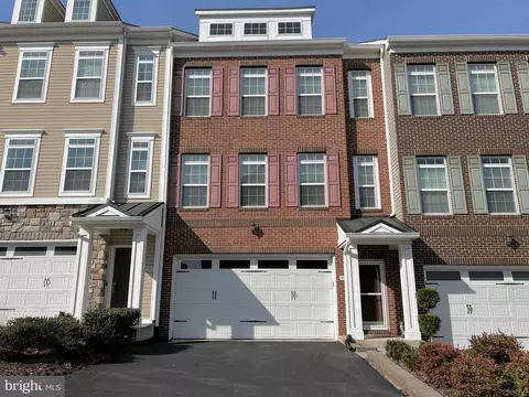 9503 Westerdale Dr, Marlboro, MD 20774