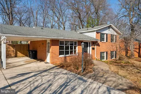 Exterior - 6912 Lyle St, Lanham, MD 20706 photo 3 of 7