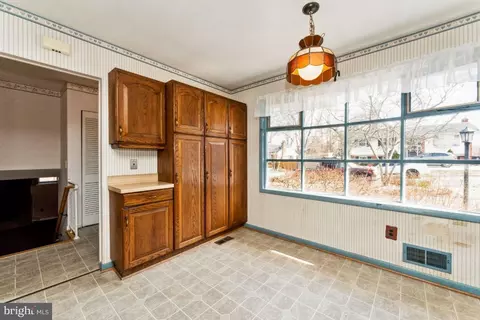 Kitchen - 6912 Lyle St, Lanham, MD 20706 photo 4 of 5