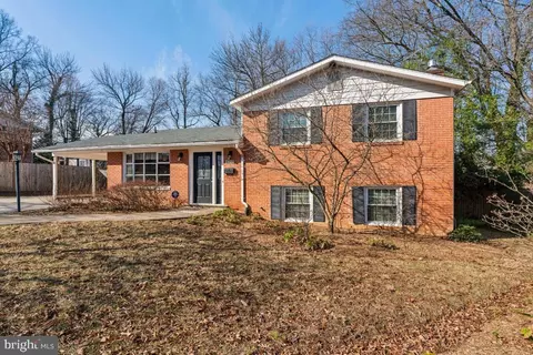 Exterior - 6912 Lyle St, Lanham, MD 20706 photo 2 of 7
