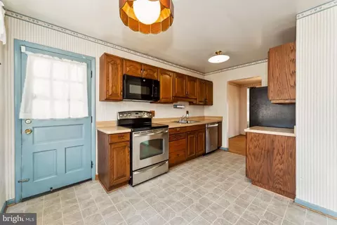 Kitchen - 6912 Lyle St, Lanham, MD 20706 photo 2 of 5
