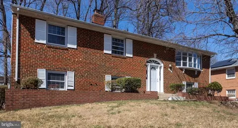 19 Herrington Dr, Marlboro, MD 20774