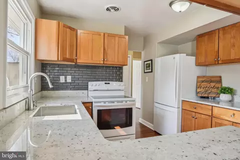Kitchen - 2733 Keystone Ln, Bowie, MD 20715 photo 2 of 3