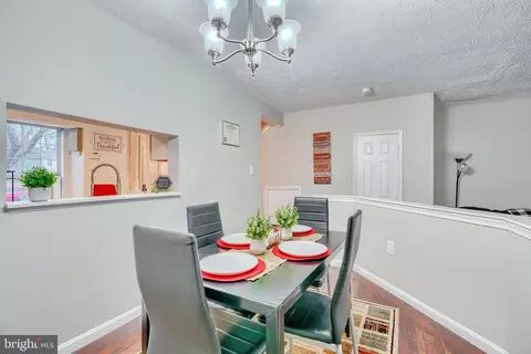 2824 Red Oak Ln, Lanham, MD 20706 photo 10