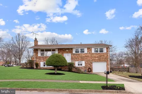 11408 Hermitt St, Clinton, MD 20735