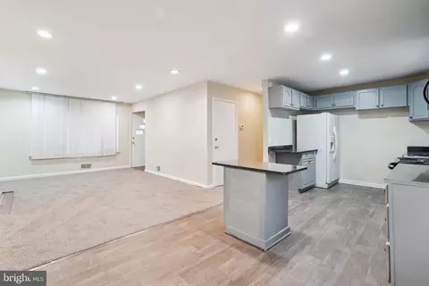 Living - 9336 Lanham Severn Rd, Lanham, MD 20706 photo 1 of 4