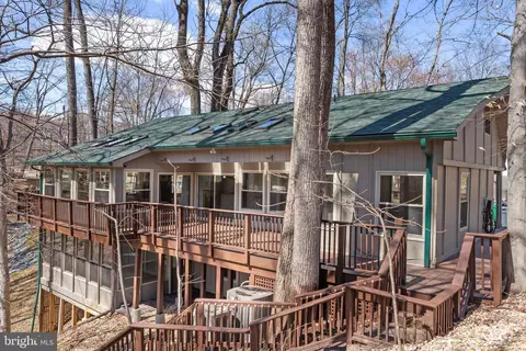 409 Pine Rd, Fort Washington, MD 20744