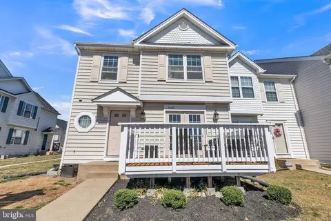 16207 Brookmead Ct, Marlboro, MD 20772