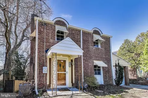 2011 Wardman Rd, Hyattsville, MD 20782