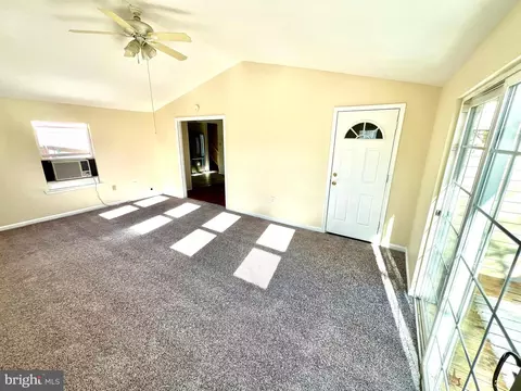 Living - 8017 Tiffany Ln, Lanham, MD 20706 photo 3 of 5