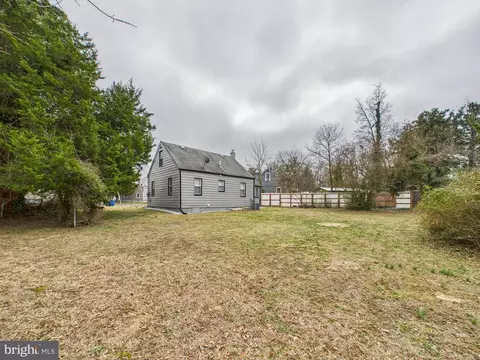 4313 Elgin Ct, Suitland, MD 20746 photo 8