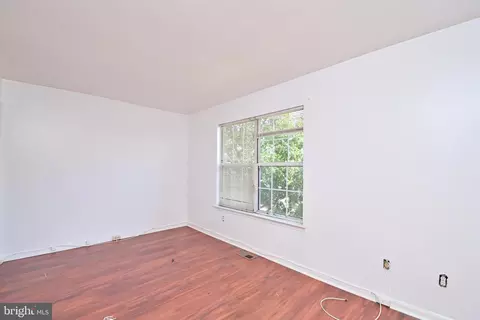 Living - 6747 Milltown Ct, District Heights, MD 20747 photo 5 of 5