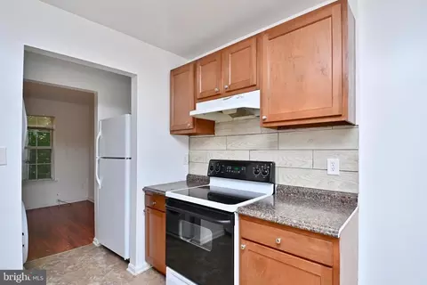 Kitchen - 6747 Milltown Ct, District Heights, MD 20747 photo 3 of 3