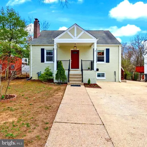 6117 39th Pl, Hyattsville, MD 20782