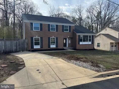 5401 Lorraine Dr, Temple Hills, MD 20748