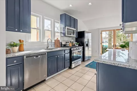3209 Perry St, Mount Rainier, MD 20712 photo 15