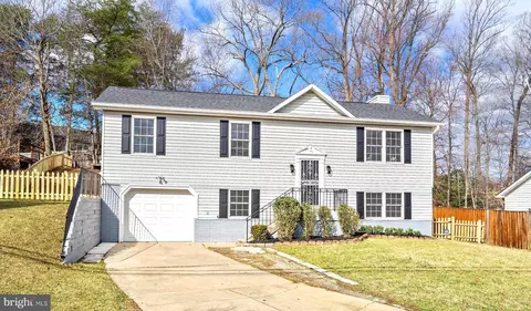 8801 Temple Hill Rd, Clinton, MD 20735