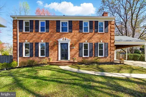 12602 King Arthur Ct, Glenn Dale, MD 20769