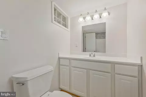 Bath - 8008 Daniel Dr, District Heights, MD 20747 photo 3 of 3