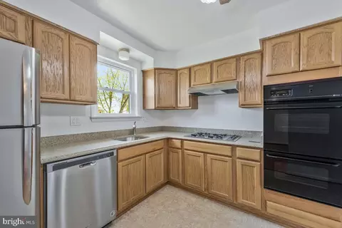 Kitchen - 8008 Daniel Dr, District Heights, MD 20747 photo 3 of 5