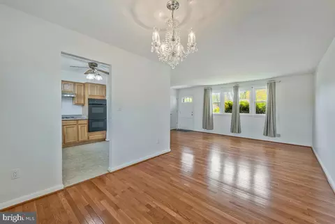 Living - 8008 Daniel Dr, District Heights, MD 20747 photo 4 of 6