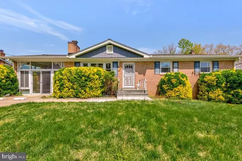 8008 Daniel Dr, District Heights, MD 20747
