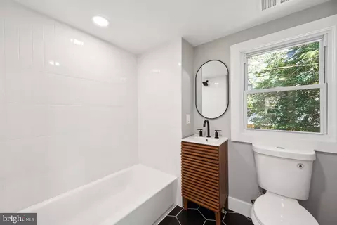 4007 35th St, Mount Rainier, MD 20712 photo 33