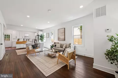 4007 35th St, Mount Rainier, MD 20712 photo 3